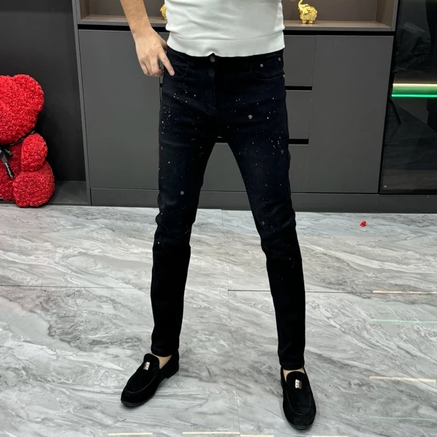 2257-秋季高品质时尚烫钻欧货修身小脚牛仔裤