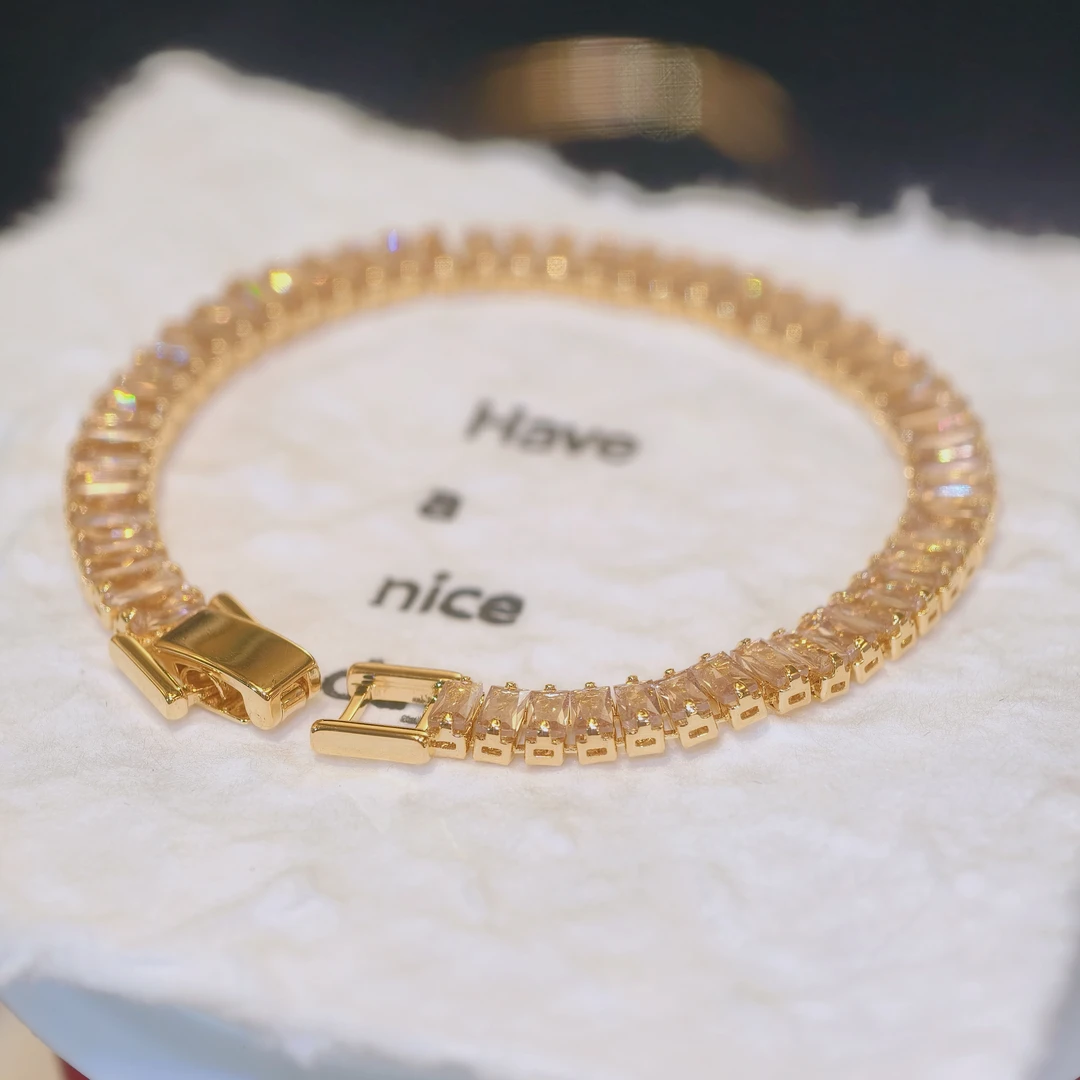 金色爆闪精致手链香槟色2025新款精致 MO-569