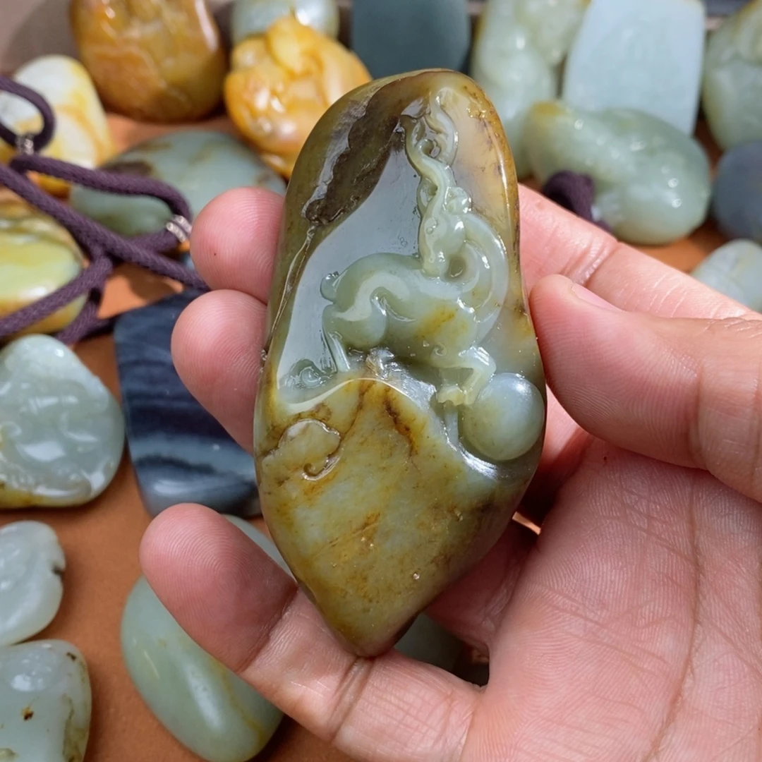 晚***啊和田玉未镶嵌颈饰