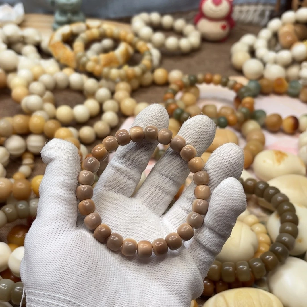 撕***慢菩提根/象牙果吊坠8干磨白玉菩提绿眼睛335