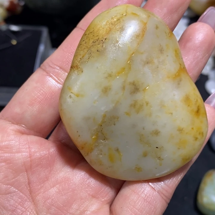 未镶嵌和田玉（糖玉）挂件