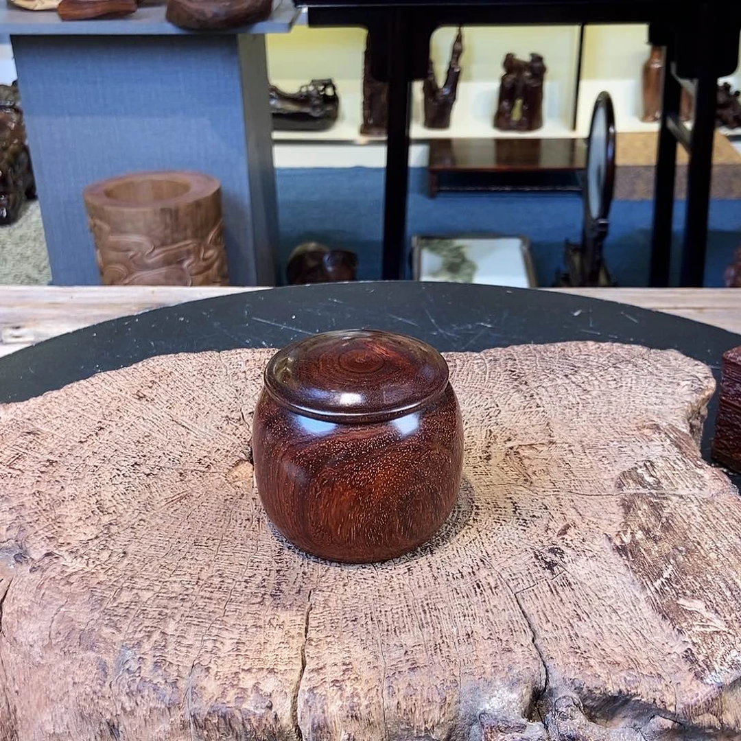 光***大端景台紫檀木类罐子