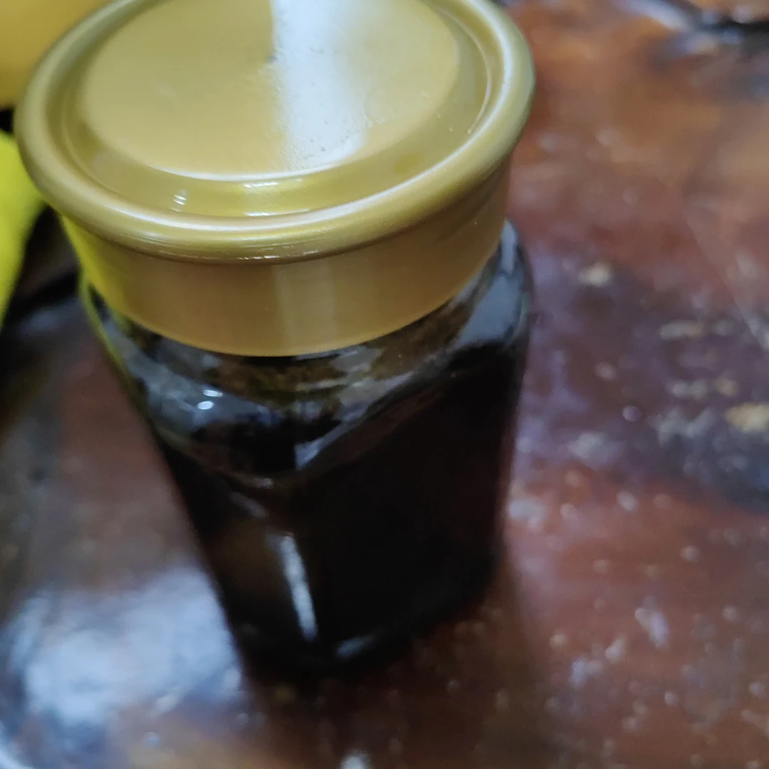 云南高山高海拔黑蜂蜜