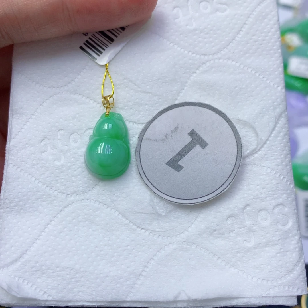 颈饰18K金镶嵌翡翠翡翠