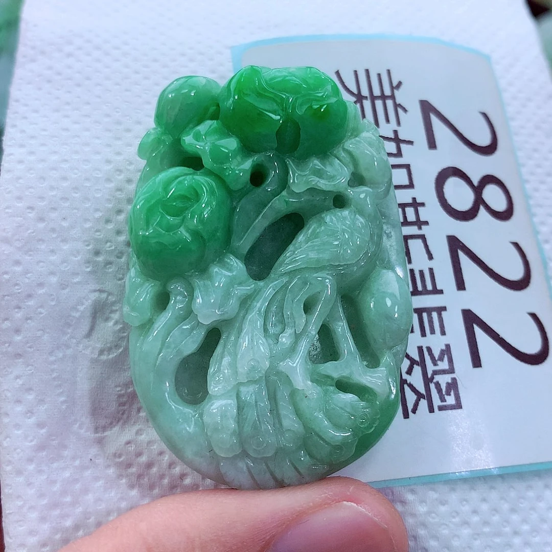 吊坠(不含链)未镶嵌翡翠