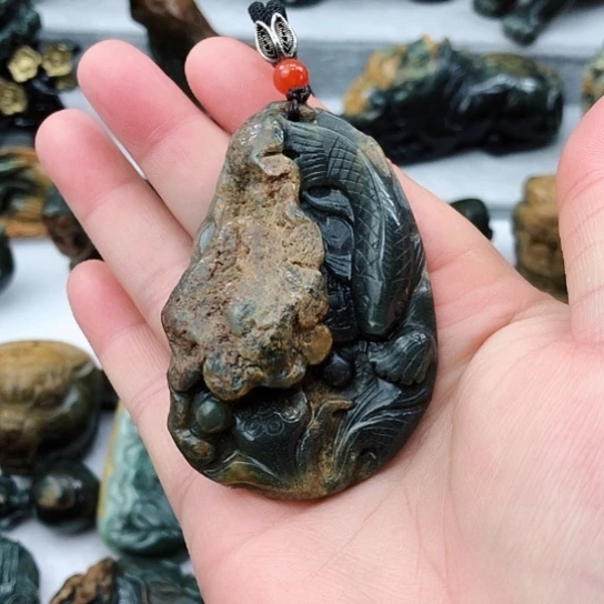 岫岩河磨玉（透闪石质玉）挂件未镶嵌