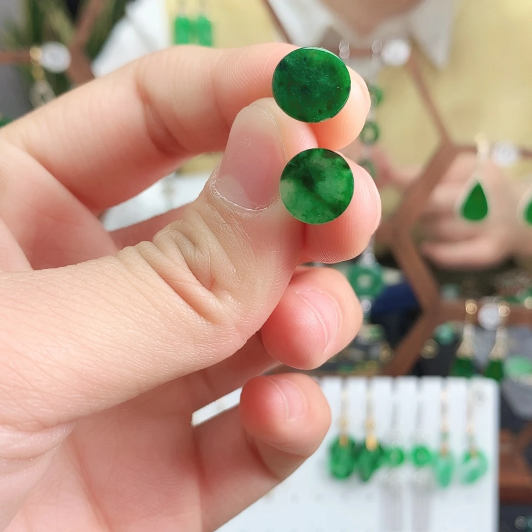 翡翠耳饰未镶嵌耳饰