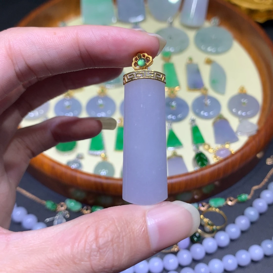 翡翠吊坠(不含链)18K金镶嵌