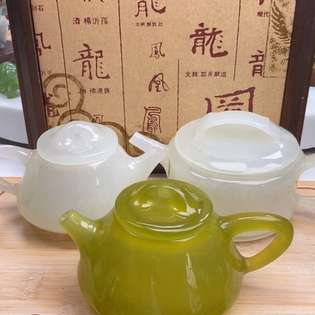 省***身岫玉未镶嵌四大名玉茶壶摆件