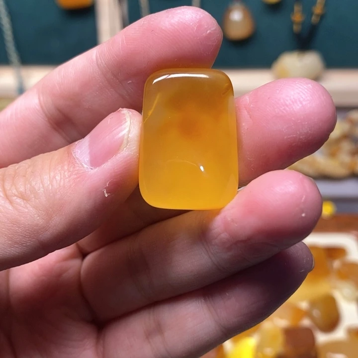 蜜蜡珠宝奇石未镶嵌