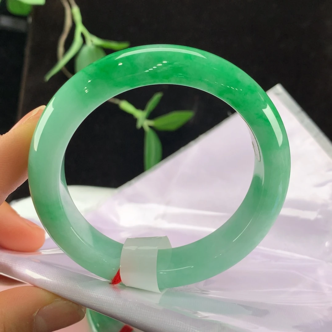 翡翠手镯未镶嵌111-0037