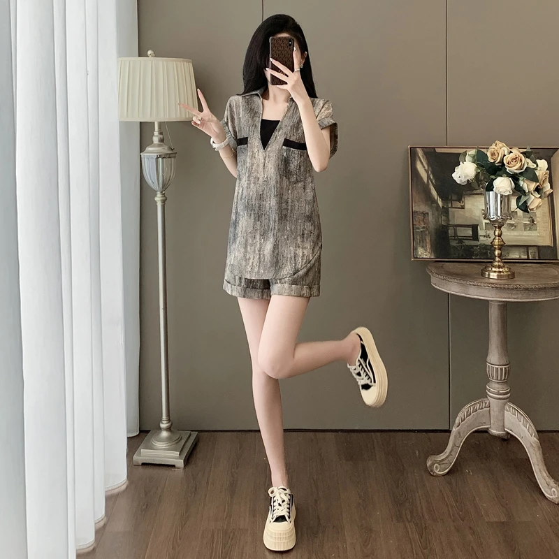 欧货套装女2025夏新款洋气显瘦轻薄晕染V领上衣高腰短裤女装