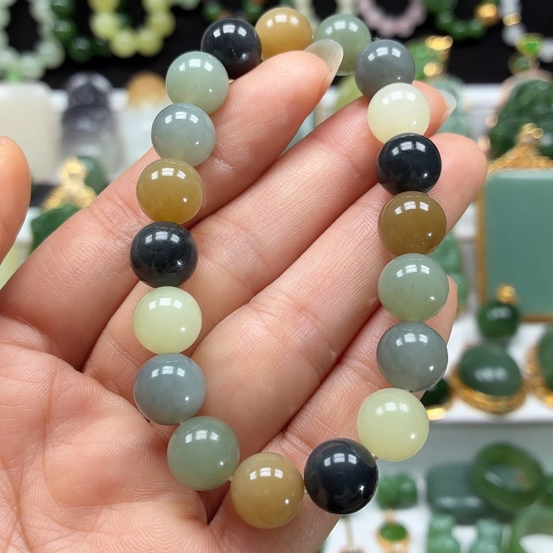 和田玉未镶嵌颈饰楼兰10