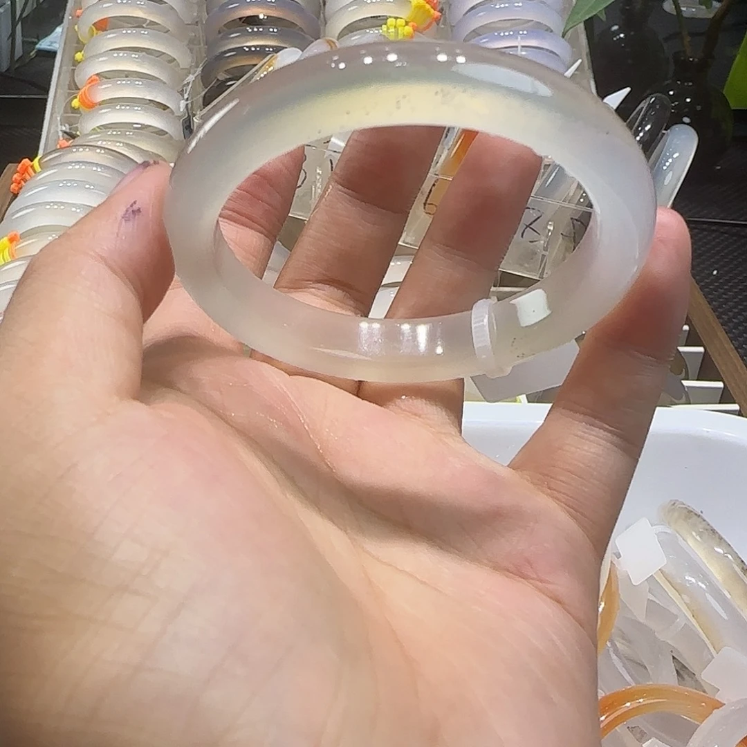 玛瑙/玉髓未镶嵌手镯54漂沙