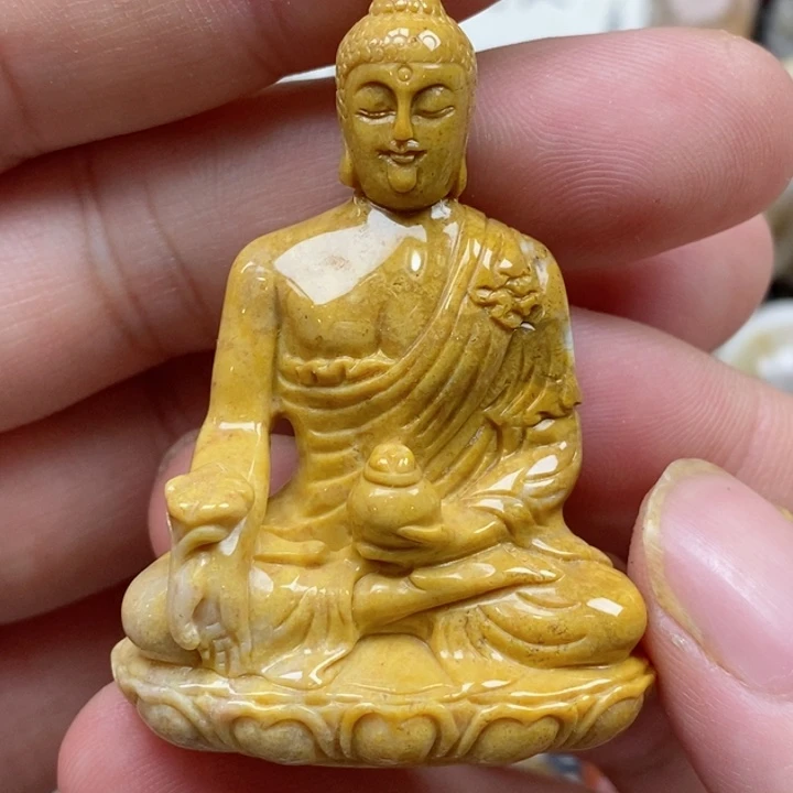 颈饰未镶嵌石英质玉