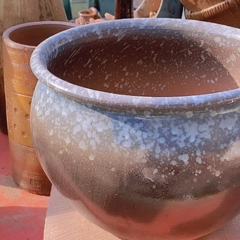 紫砂花盆口27高度19瑕疵