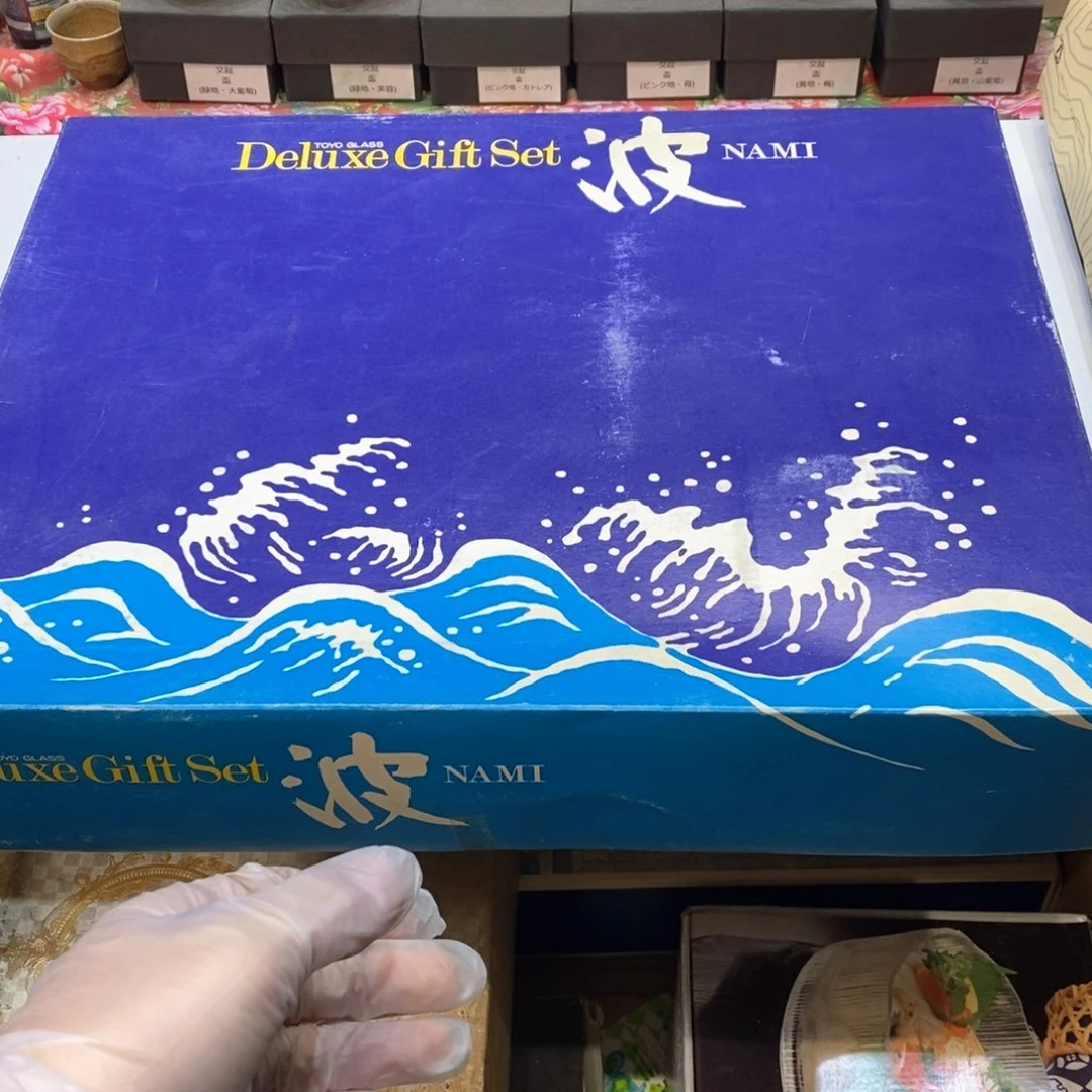 瓷片小****适合哈哈哈哈哈哈