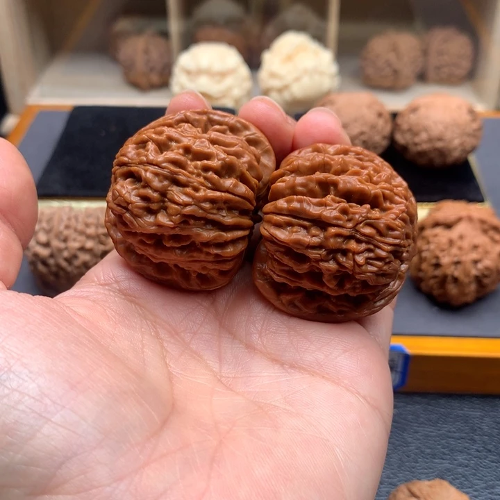 文玩核桃吊坠高****间楼子