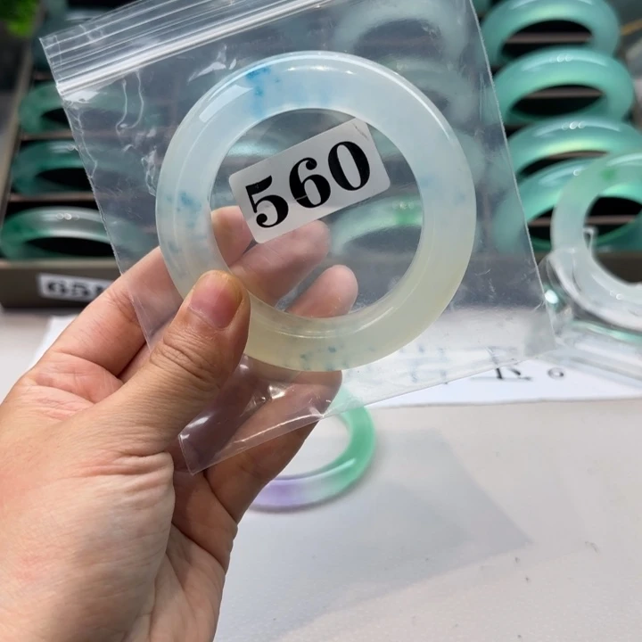 有机玻璃(****时尚飘花手镯