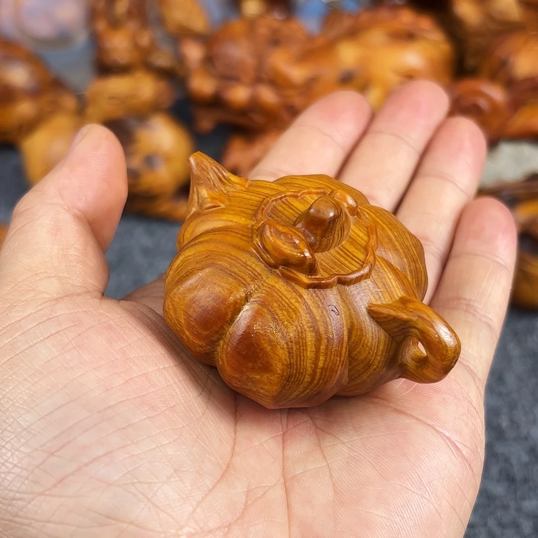 柏木太行崖柏黑油手把件