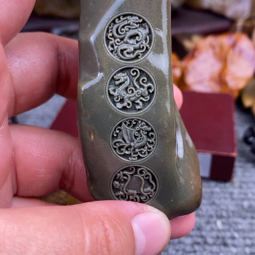 【闪购商品】原石雕刻手把件