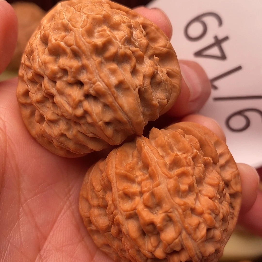 把件文玩核桃37三角白