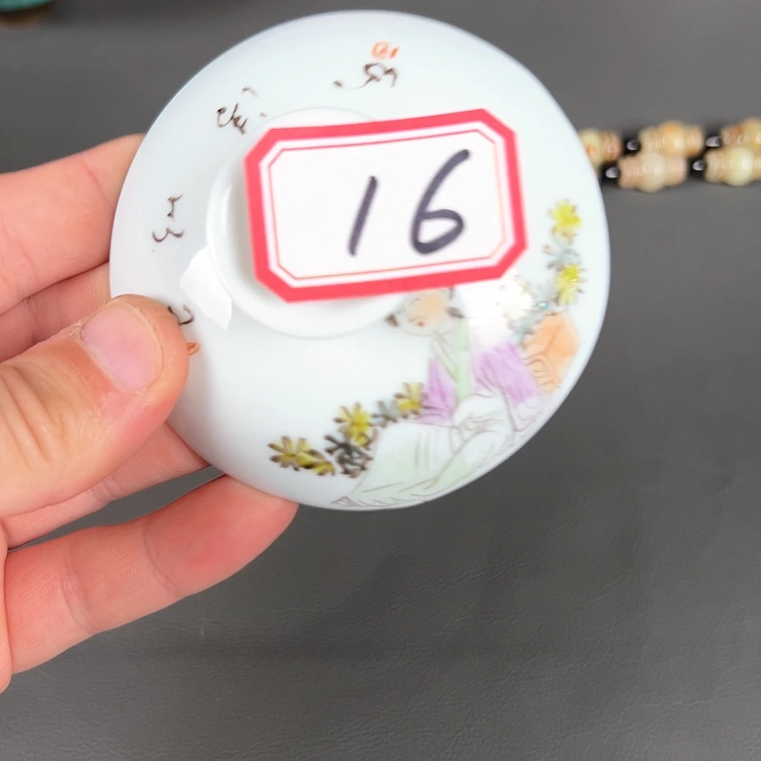 摆件瓷器，摆件，工艺品