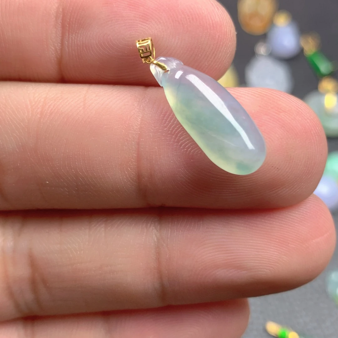 【闪购商品】颈饰18K金镶嵌翡翠翡翠