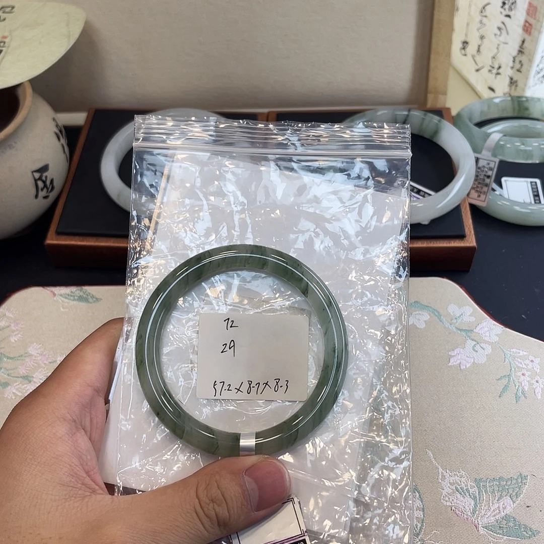 石英质玉未镶嵌手镯72