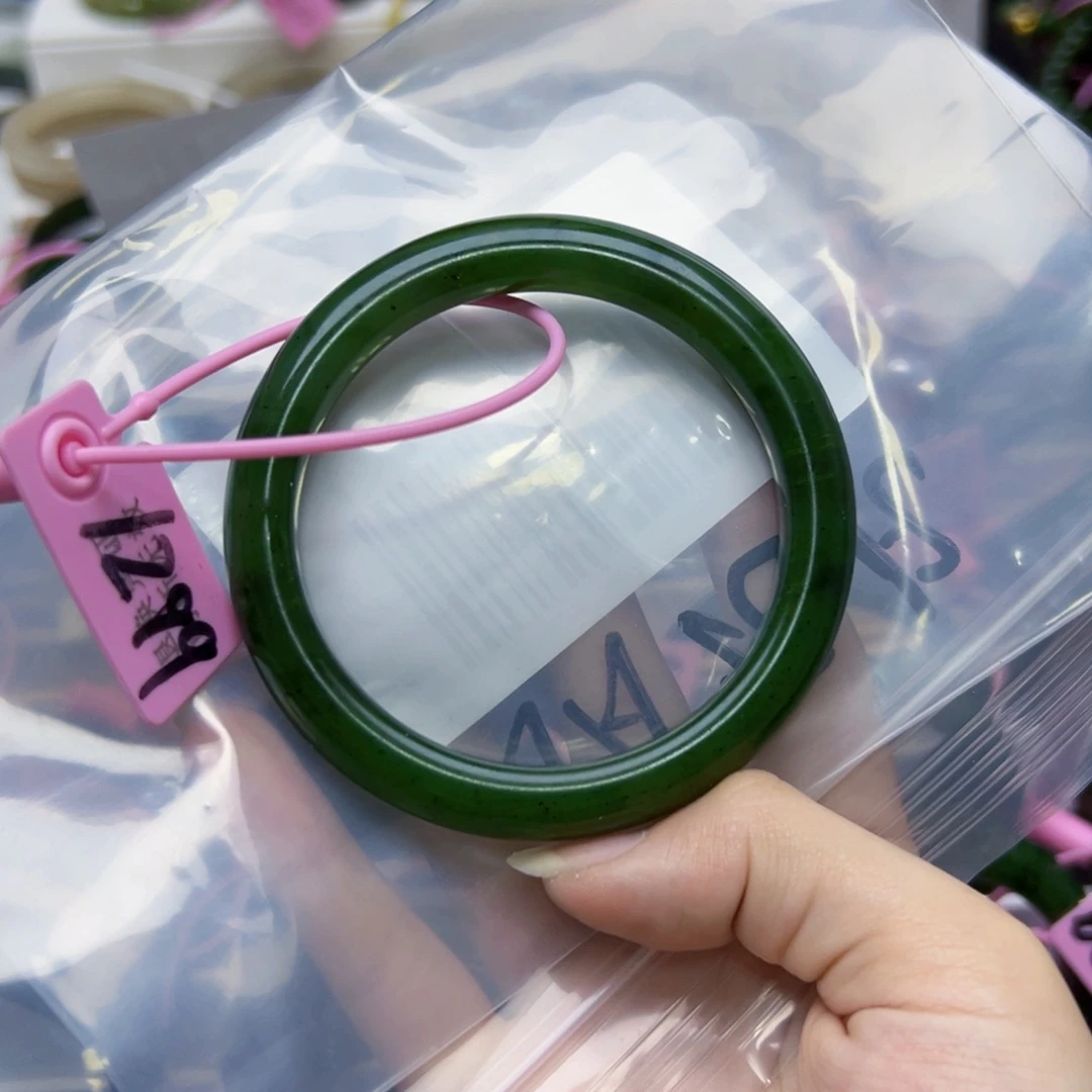 和田玉（碧玉）手镯未镶嵌