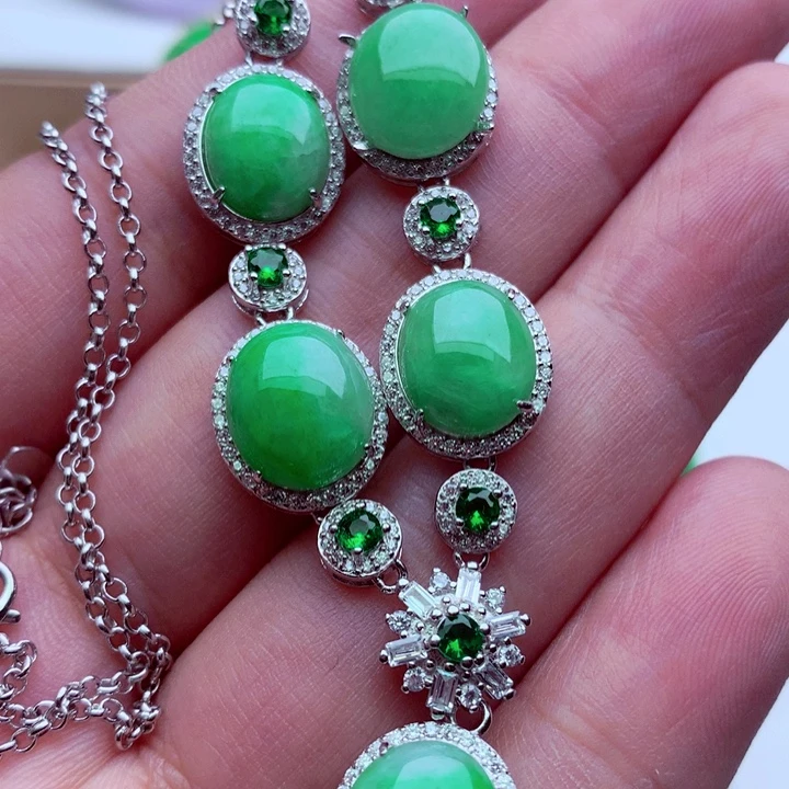 翡翠未镶嵌毛衣链