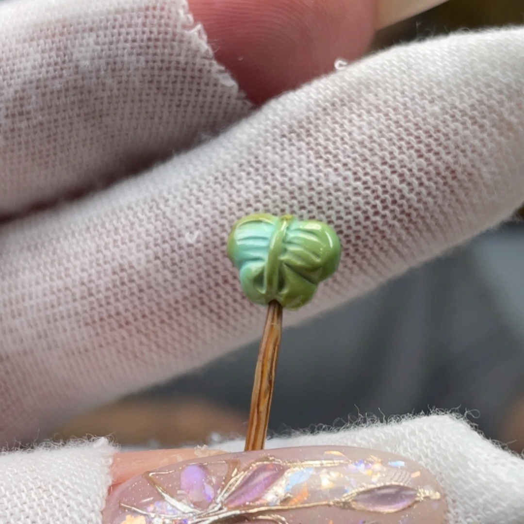 绿松石未镶嵌挂件