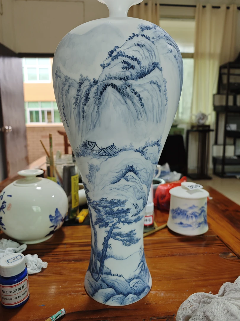 纯手绘大花瓶白瓷