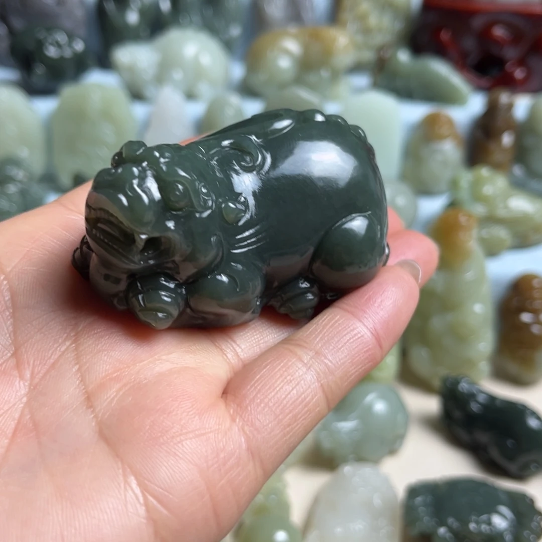 老***工和田玉未镶嵌把件