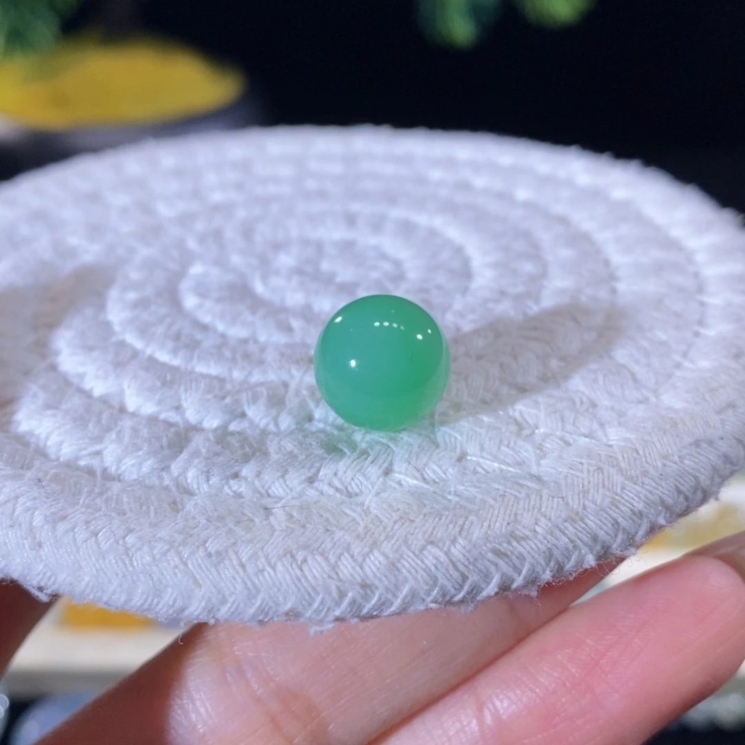 翡翠未镶嵌颈饰翡翠苹果甜绿珠