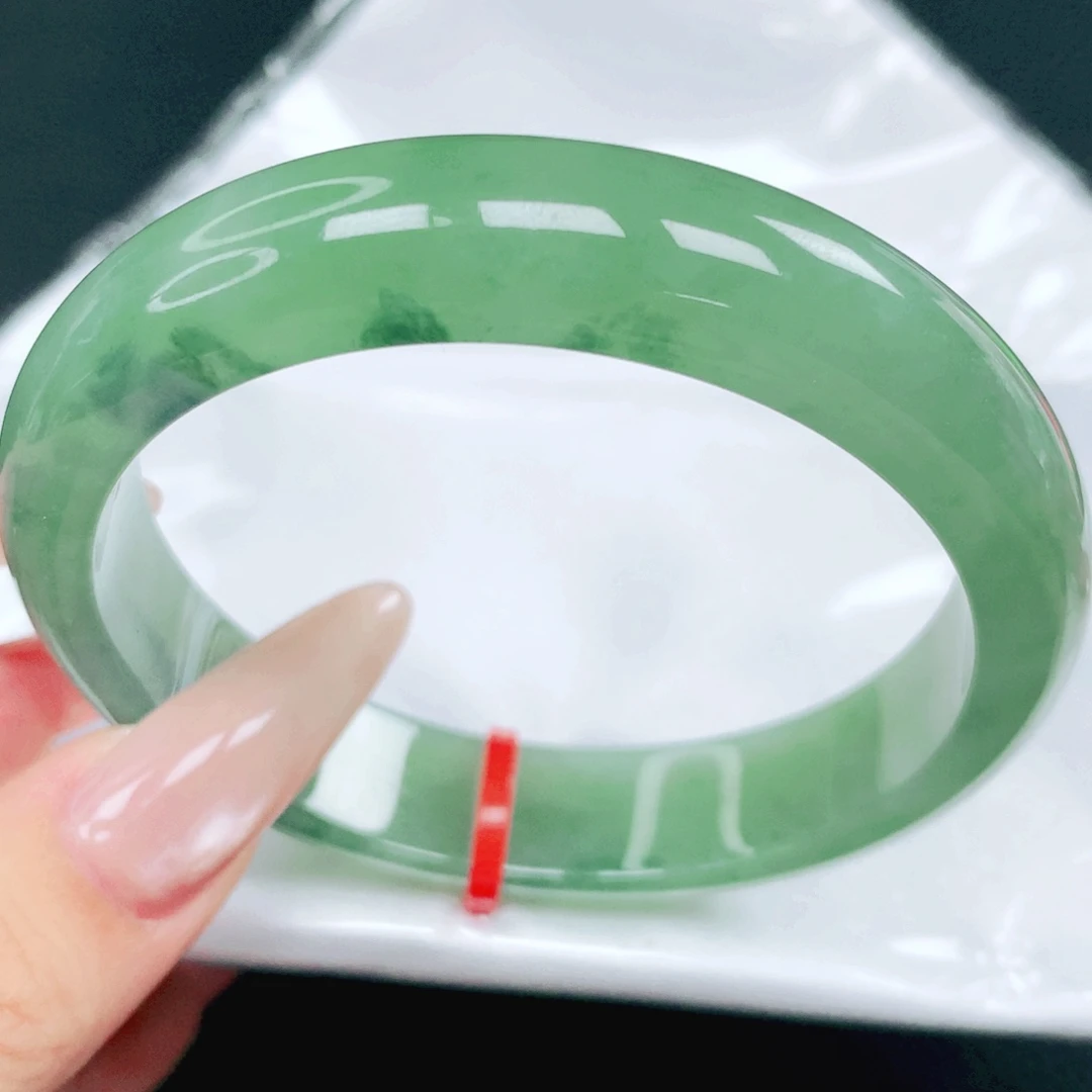 翡翠未镶嵌手镯57