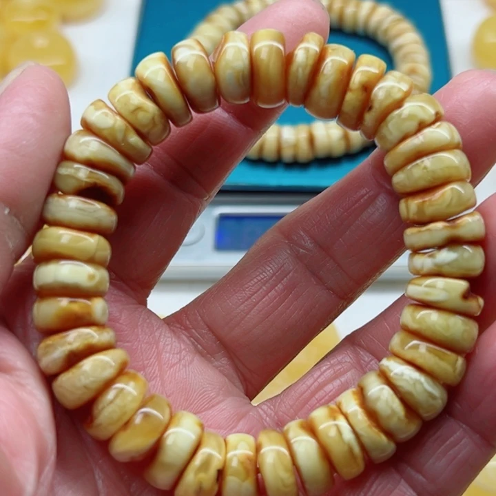 琥珀（矿物珀）未镶嵌裸石