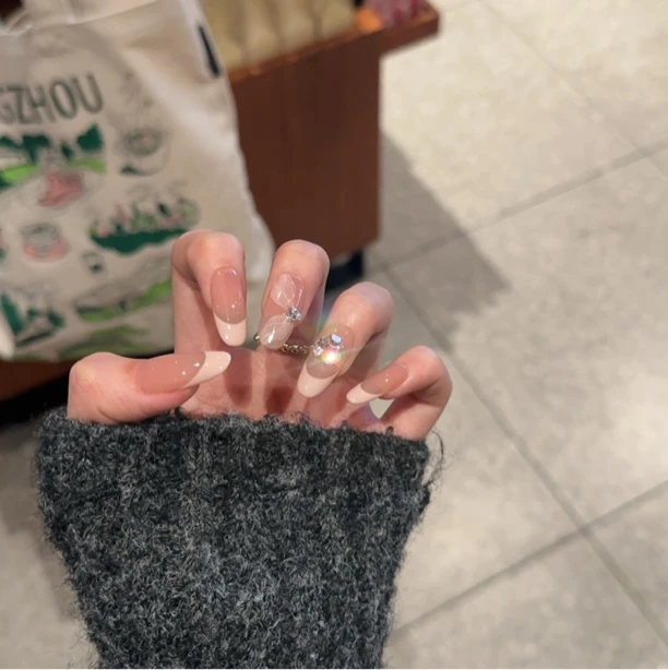 【粉雾纱】珊瑚纪显白温柔裸色法式华子钻纯欲纯手工穿戴甲