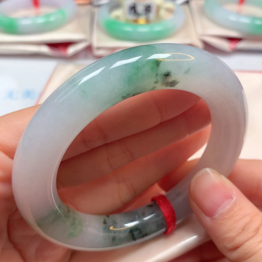 翡翠未镶嵌手镯（圆镯）冰润细腻飘花胖圆5455