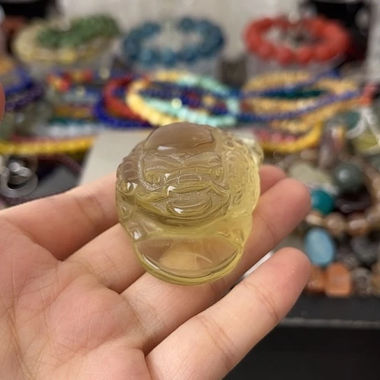 水晶摆件未镶嵌矿坑