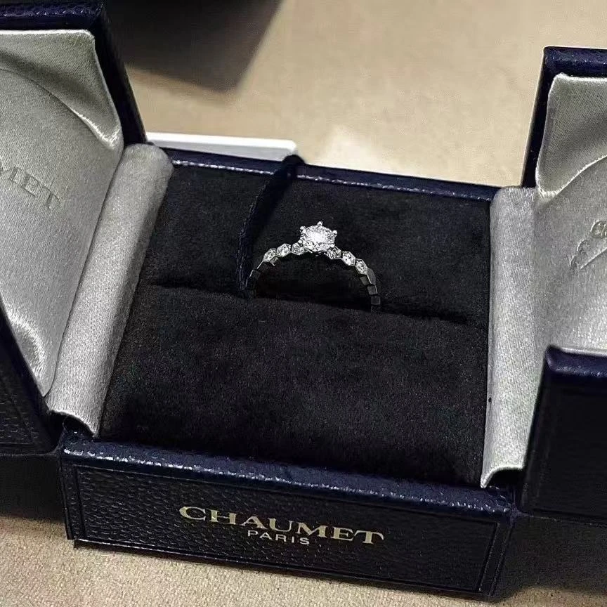 99新 Chaumet/尚美 佳珊专属 蜂巢排钻戒指 0.5克拉 E色