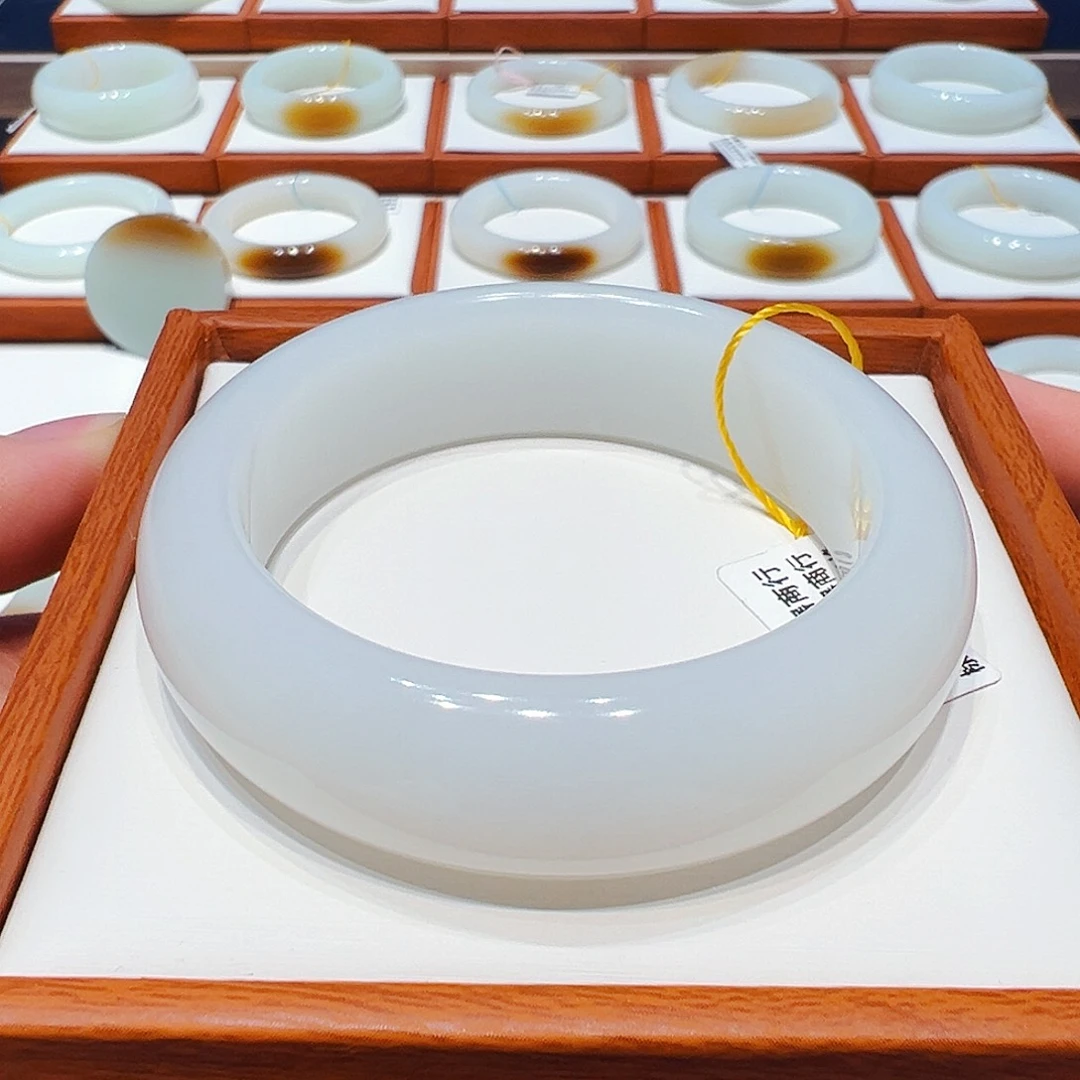 和田玉未镶嵌手镯轮胎羊脂白玉