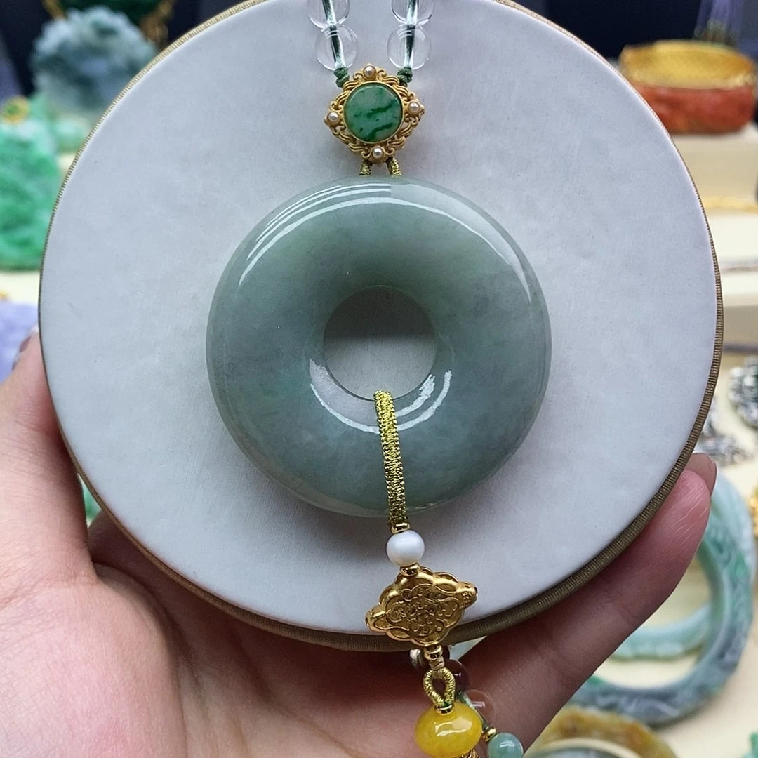 翡翠挂件未镶嵌挂件