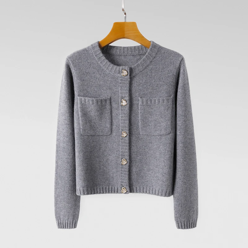 不议价】女士330克纯羊绒7针圆领双股带兜康赛妮针织长袖系扣开衫