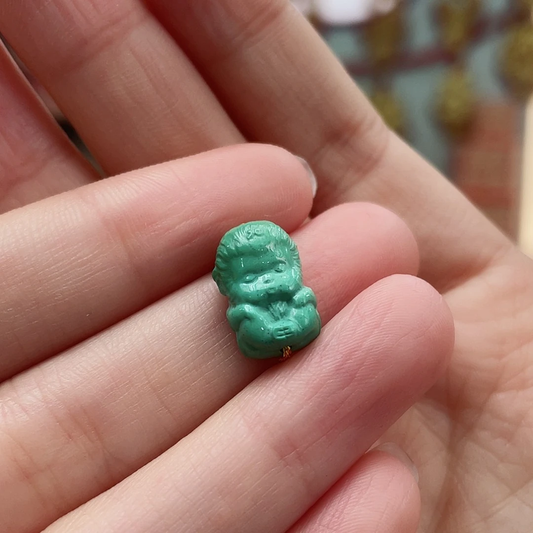 绿松石颈饰未镶嵌