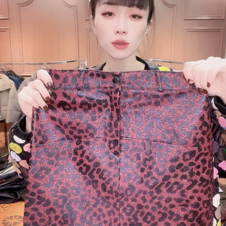 90……100斤皮短裙，