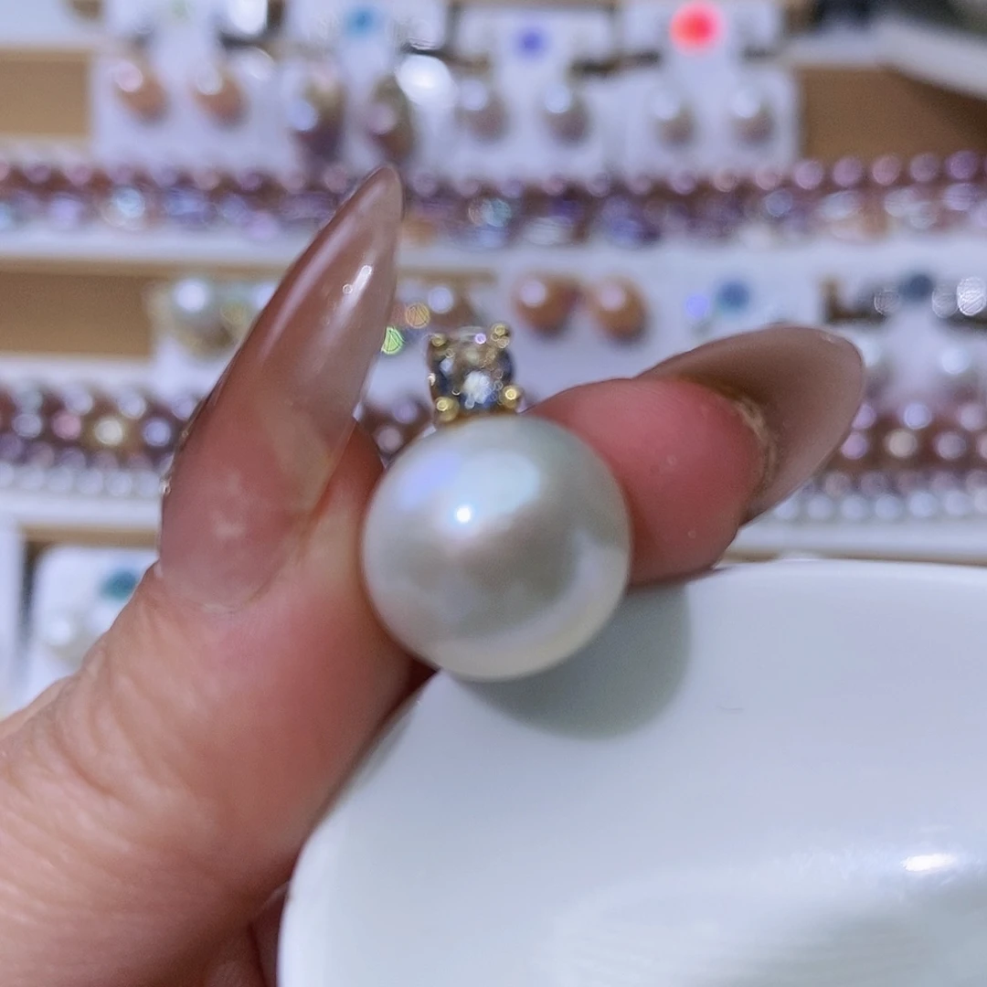 淡水珍珠颈饰合金