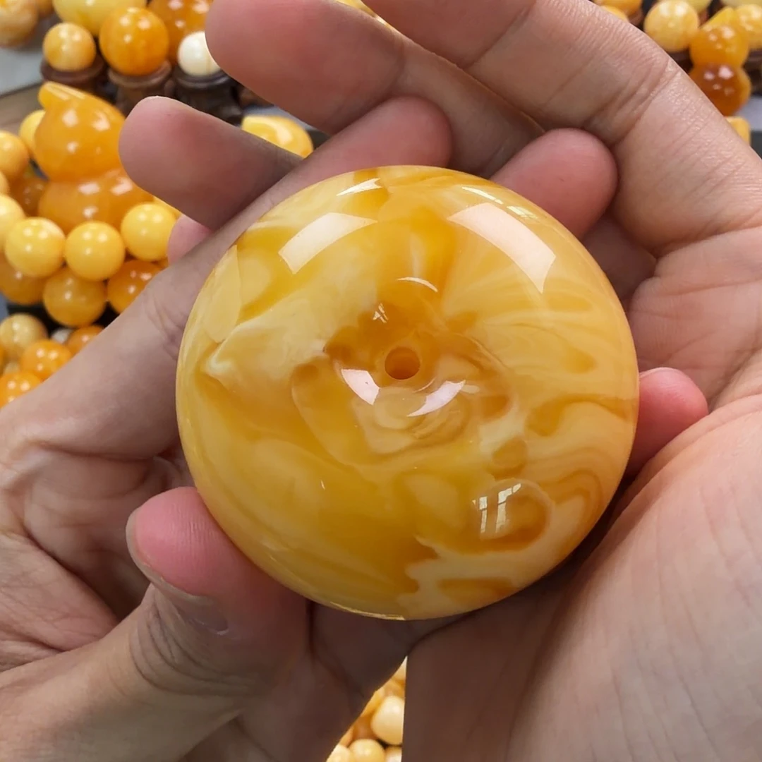 琥珀未镶嵌珠宝奇石57g