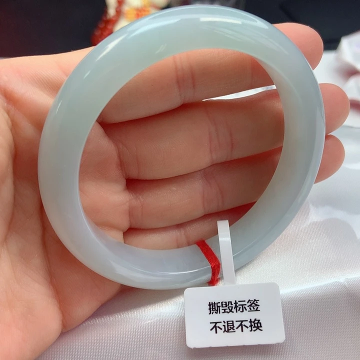翡翠手镯未镶嵌B****e58圈