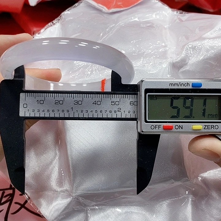 翡翠手镯未镶嵌119
